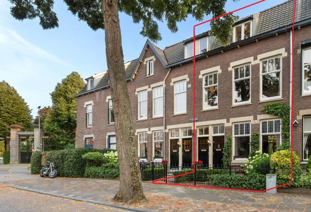 Te koop: Tussenwoning Willemstraat 10 , Dordrecht